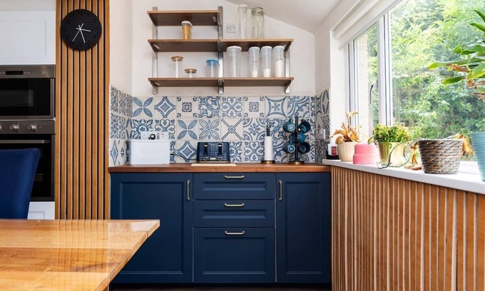Peebles House | 3 Bed House-Free Parking
