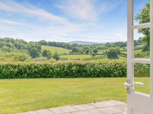 Broadwoodkelly House | 3 Bed in Crediton WAIEC