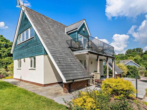 Broadwoodkelly House | 3 Bed in Crediton WAIE3