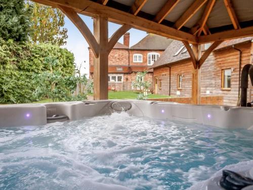 Broadwas House | 3 Bed in Malvern 41983