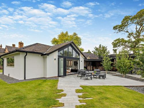 Llanbedr-dyffryn-clwyd House | 3 Bed in Ruthin 88123