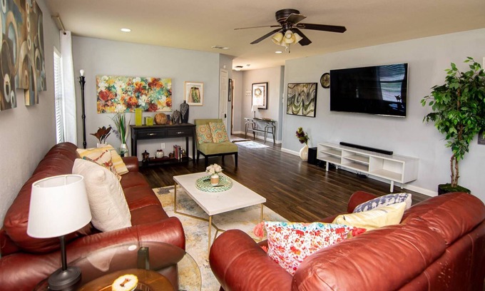 Fate House | 3 Bedroom 2 Bath Home in Fate! Close to Rockwall, Restaurant's, & Lake Ray Hubbard!