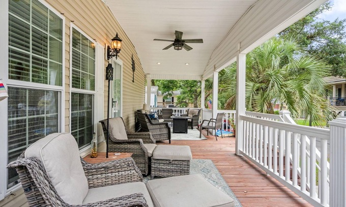 Myrtle Beach House | 3 BEDROOM/2BATHROOM IN THE AWARD WINNING OCEAN LAKES FAMILY CAMPGROUND