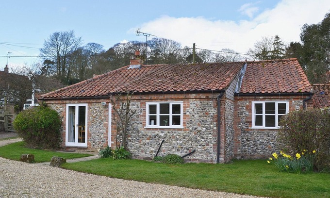 Stiffkey Cottage | 3 bedroom accommodation in Stiffkey, near Wells-next-the-Sea