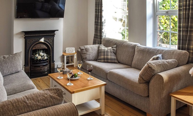 Caister-on-Sea Cottage | 3 bedroom accommodation in Caister on Sea