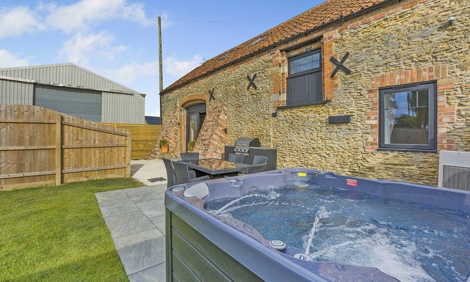 Glentham Cottage | 3 bedroom accommodation in East Firsby