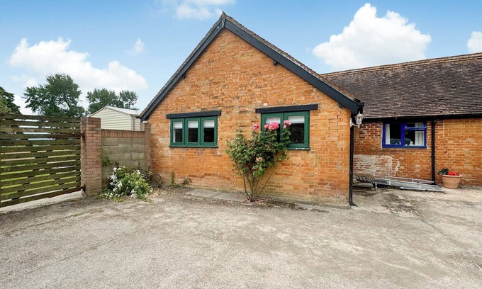 Hartgrove Cottage | 3 bedroom accommodation in East Orchard, near Shaftesbury