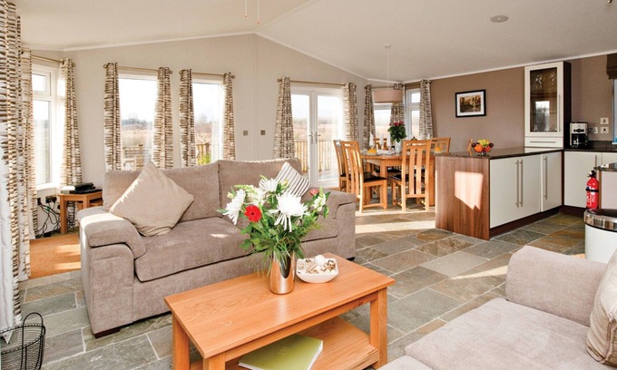 Ashby Woulds Cabin | 3 bedroom accommodation in Overseal, Nr Ashby-de-la-Zouch