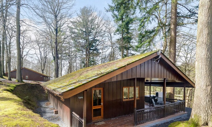 Garthmyl Cabin | 3 bedroom accommodation in Garthmyl, Montgomery