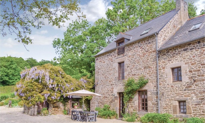 Taden House | 3 bedroom accommodation in Taden