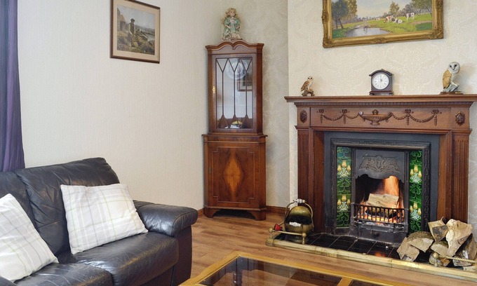Kilkenzie Cottage | 3 bedroom accommodation in Uplawmoor, near Barrhead