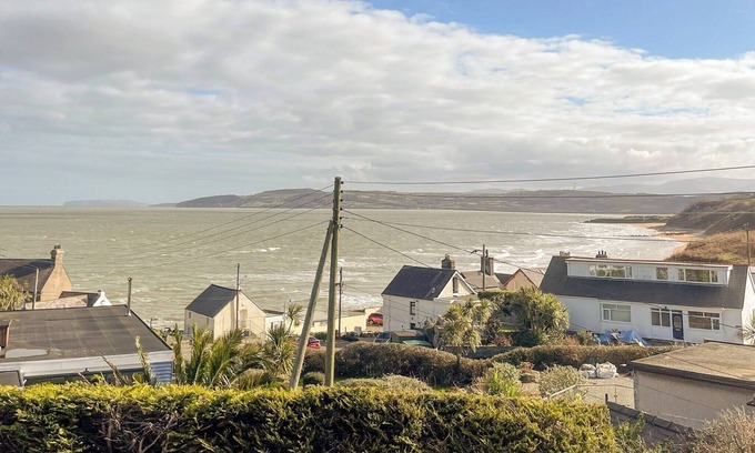 Benllech Cottage | 3 bedroom accommodation in Benllech