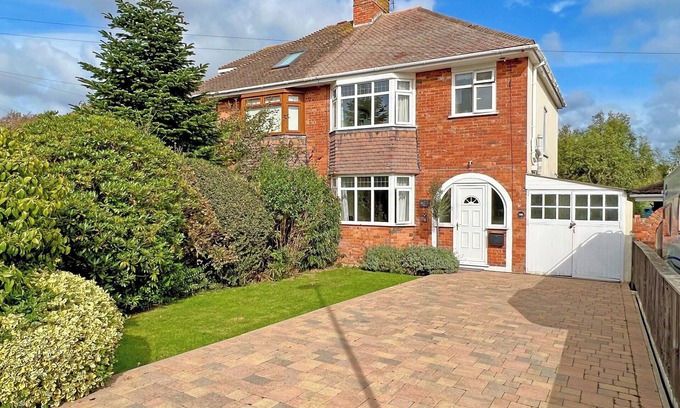 Wyke Regis Cabin | 3 bedroom accommodation in Weymouth