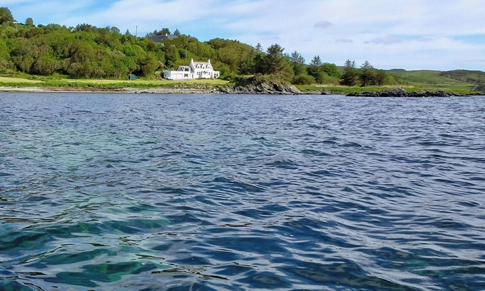 Breakish Cottage | 3 bedroom accommodation in Saasaig, Teangue, Isle of Skye