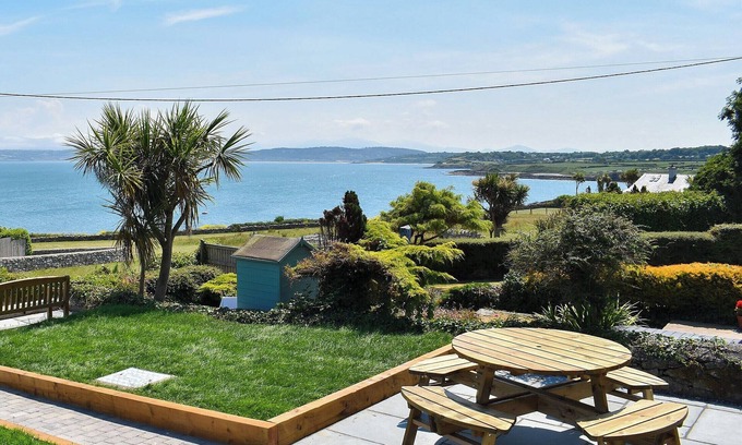 Moelfre Cottage | 3 bedroom accommodation in Moelfre, near Benllech