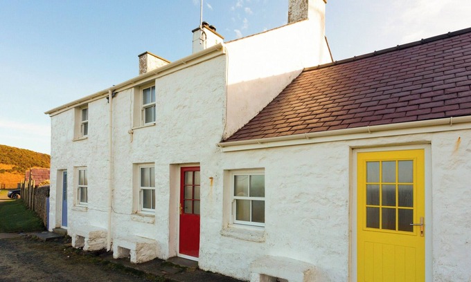 Trefor Cottage | 3 bedroom accommodation in Trefor