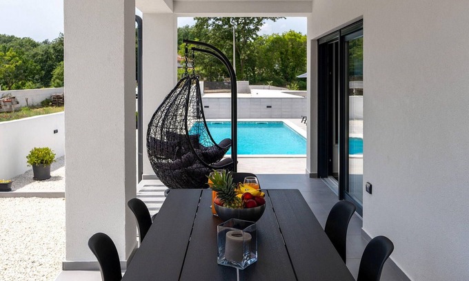 Prodol House | 3 bedroom accommodation in Marcana