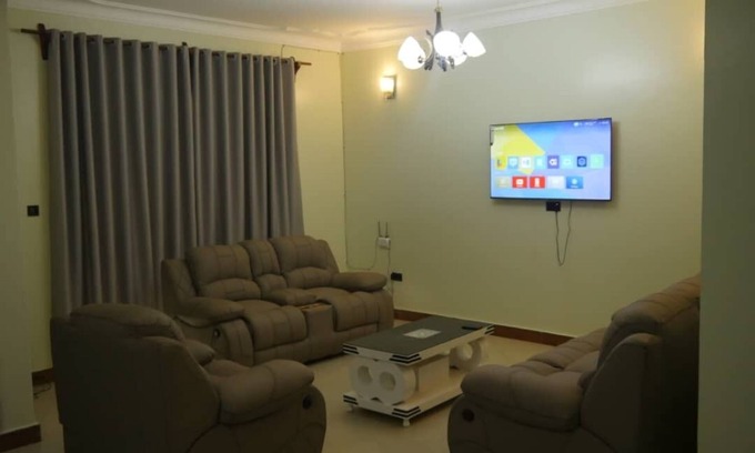 Kitende Apartment | 3-bedroom apartment in welcoming Kitende with WiFi
