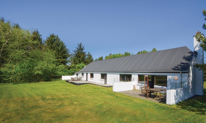 Frostrup House | 3 bedroom beautiful home in Frøstrup