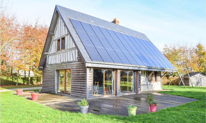 Hattenville House | 3 Bedroom Beautiful Home In Hattenville