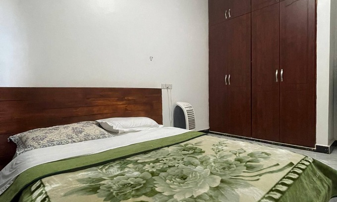 Kampala House | 3-bedroom bungalow in fantastic Kampala with WiFi, AC