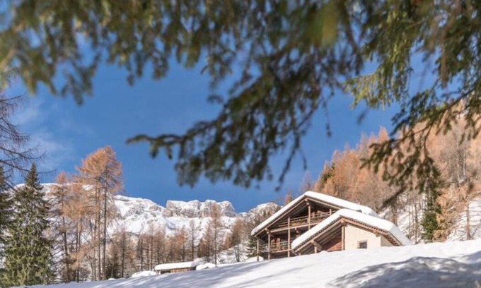 Livinallongo del Col di Lana Ski Chalet | 3 Bedroom Chalet in Arabba