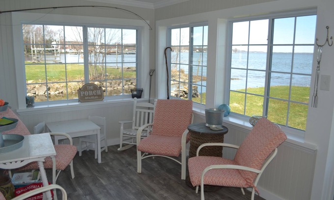 Lakewood House | 3 Bedroom Cottage on the Shores of Chautauqua Lake