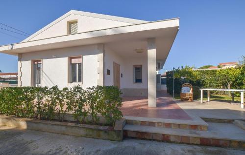 Marina di Modica House | 3 Bedroom Cozy Home In Marina Di Modica