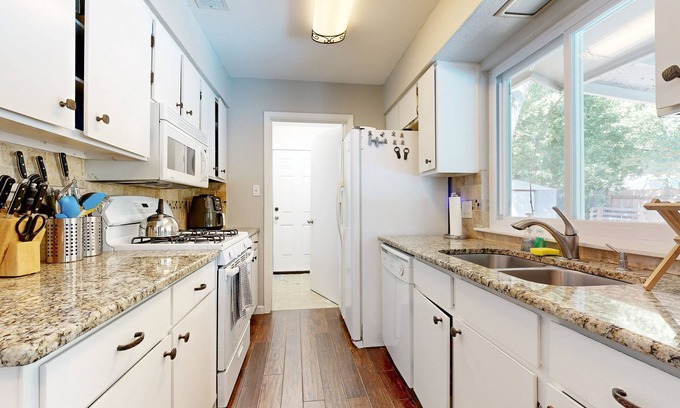 Austin House | 3-bedroom cozy home with private pool