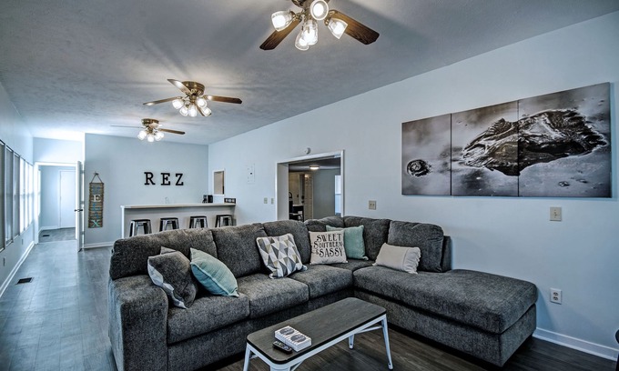 Ludlow House | 3 Bedroom Home on Reservoir | Fisherman Getaway
