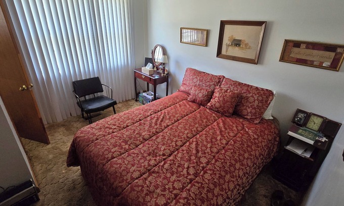 Stanton House | 3-bedroom house in charming Stanton with AC, WiFi. Book now