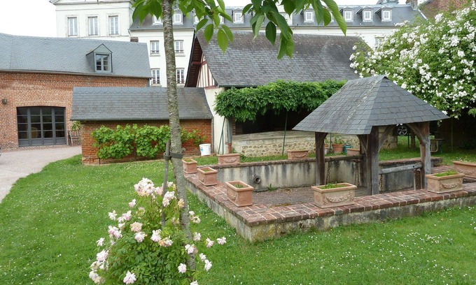 Harcourt House | 3 bedroom house in the heart of a Norman village. Cottage in Normandy.