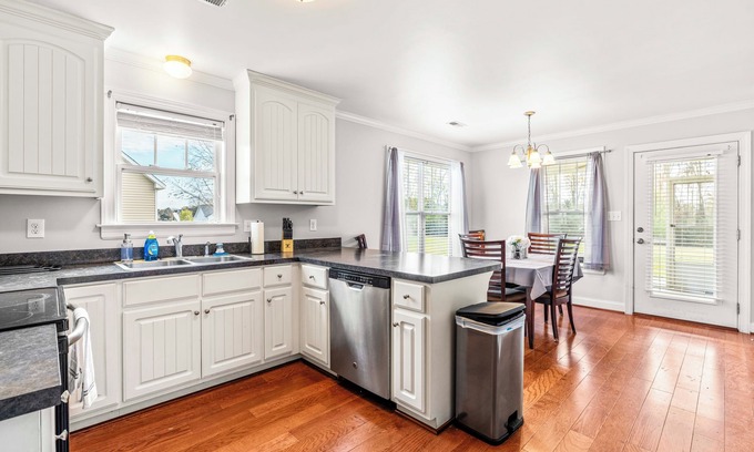 Kenly House | 3-bedroom house in welcoming Kenly with Screened in patio, Grill, 1 acre yard.