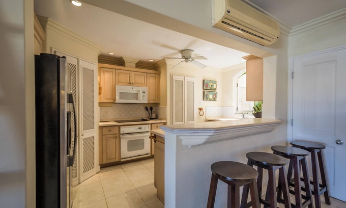 Saint Peter Parish Apartment | 3 Bedroom Lagoon Front Apartment