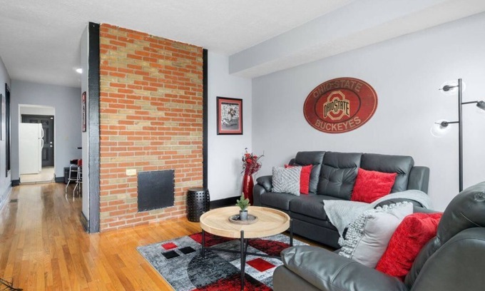 Weinland Park Apartment | 3 Bedroom Loft Near OSU