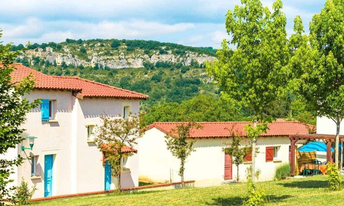 Cajarc House | 3-bedroom maisonette in a residence with swimming pool in Cajarc