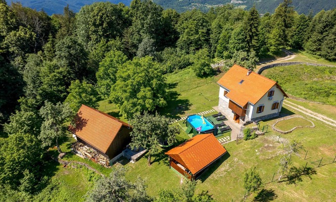 Brod Moravice House | 3 bedroom nice home in Naglici