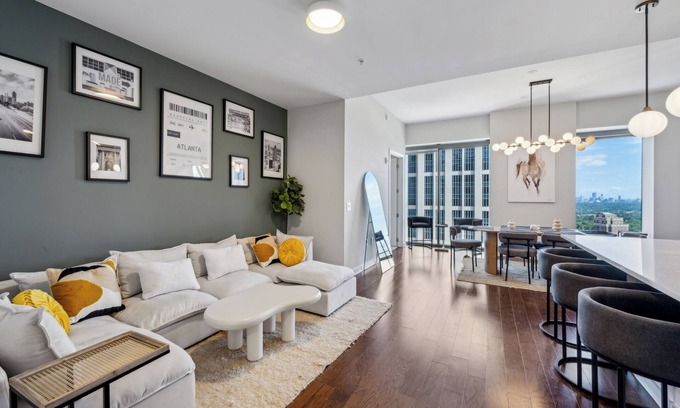 Midtown Apartment | 3-bedroom penthouse apartment in the heart of Atlanta