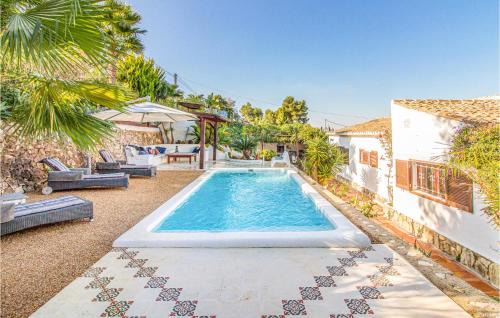 Trencall House | 3 Bedroom Pet Friendly Home In Trencall
