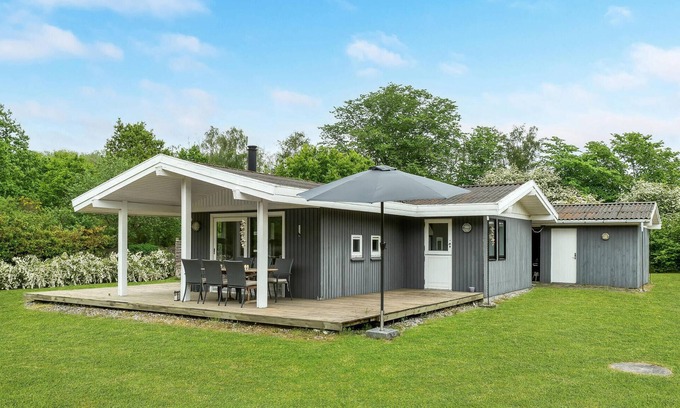 Skodshoved House | 3 bedroom pet friendly home in Knebel
