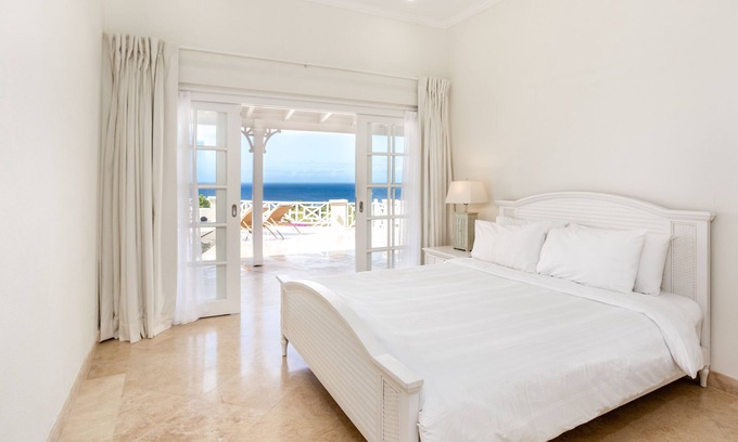 Weston Villa | 3 Bedroom Ridgefront Villa