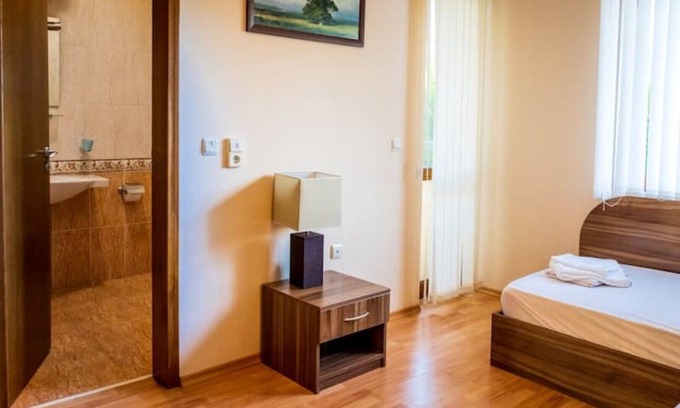 Balgarevo Apartment | 3 bedroom seaview apartment/Ground floor/