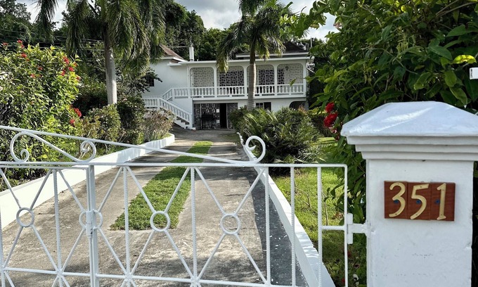 IronShore Estates House | 3-bedroom Vacation Home in Coral Gardens Montego Bay, Jamaica