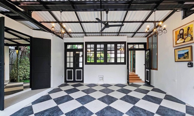 Hua Hin Villa | 3-bedroom villa in lovely Tambon Thap Tai with WiFi, AC