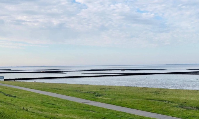 Neugalmsbull Apartment | 3 km from the Wadden Sea, pets ok, friendly.