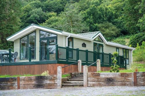 Llanddowror Apartment | 3 Manor Lodge - 2 Bedroom Lodge - Pendine