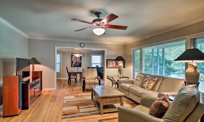Westfield House | 3 Mi to SoCo City Escape with Patio
