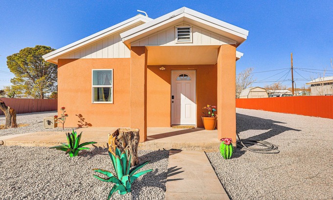 Truth or Consequences House | 3 Mi to Elephant Butte Lake: Cozy Retreat!