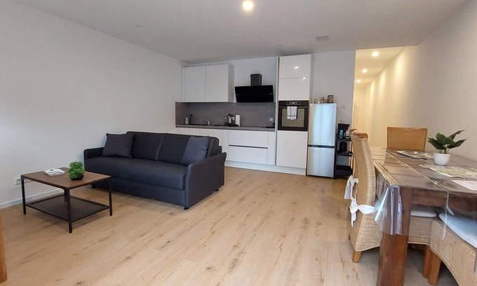 Kleinbreitenbach Apartment | 3! Neue Ferienwohnungen "zur Hofreite " mit Großer Spiel-und Liegewiese!