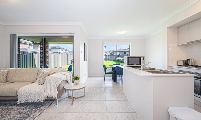 Leppington House | 3 River Mint Avenue, LEPPINGTON NSW 2179